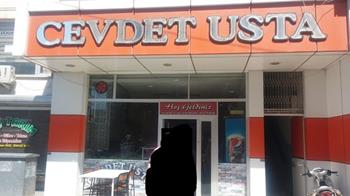 Kebapçı Cevdet Usta