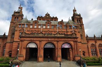 Kelvingrove Sanat Galerisi ve Müzesi