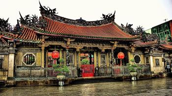 Lungshan Temple