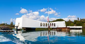 USS Arizona Anıtı